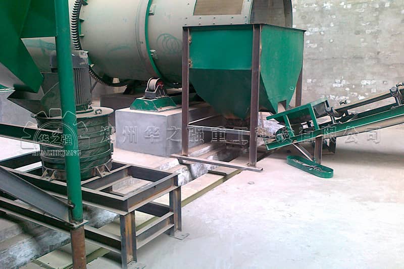 內(nèi)蒙五原有機(jī)肥設(shè)備生產(chǎn)線現(xiàn)場(chǎng) 內(nèi)蒙五原有機(jī)肥設(shè)備生產(chǎn)線現(xiàn)場(chǎng)